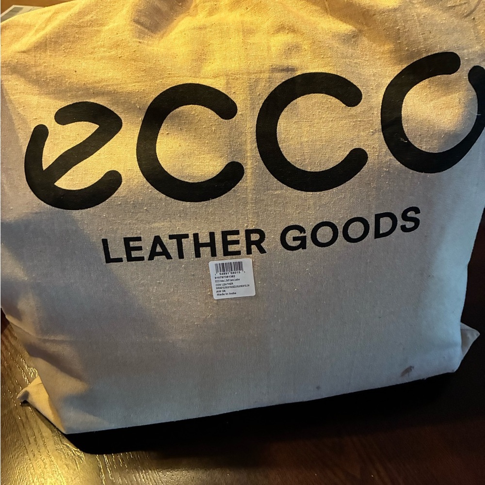 ECCO UPCYCLED LEATHER CAMO HOBO BAG - NEW WITH TAGS AND DUSTBAG - Picture 14 of 15